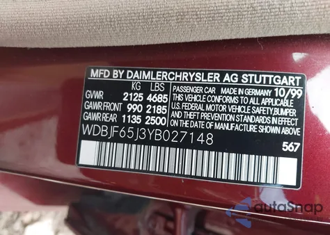 2000 Mercedes-Benz E 320 z USA, uszkodzony, nr VIN WDBJF65J3YB027148